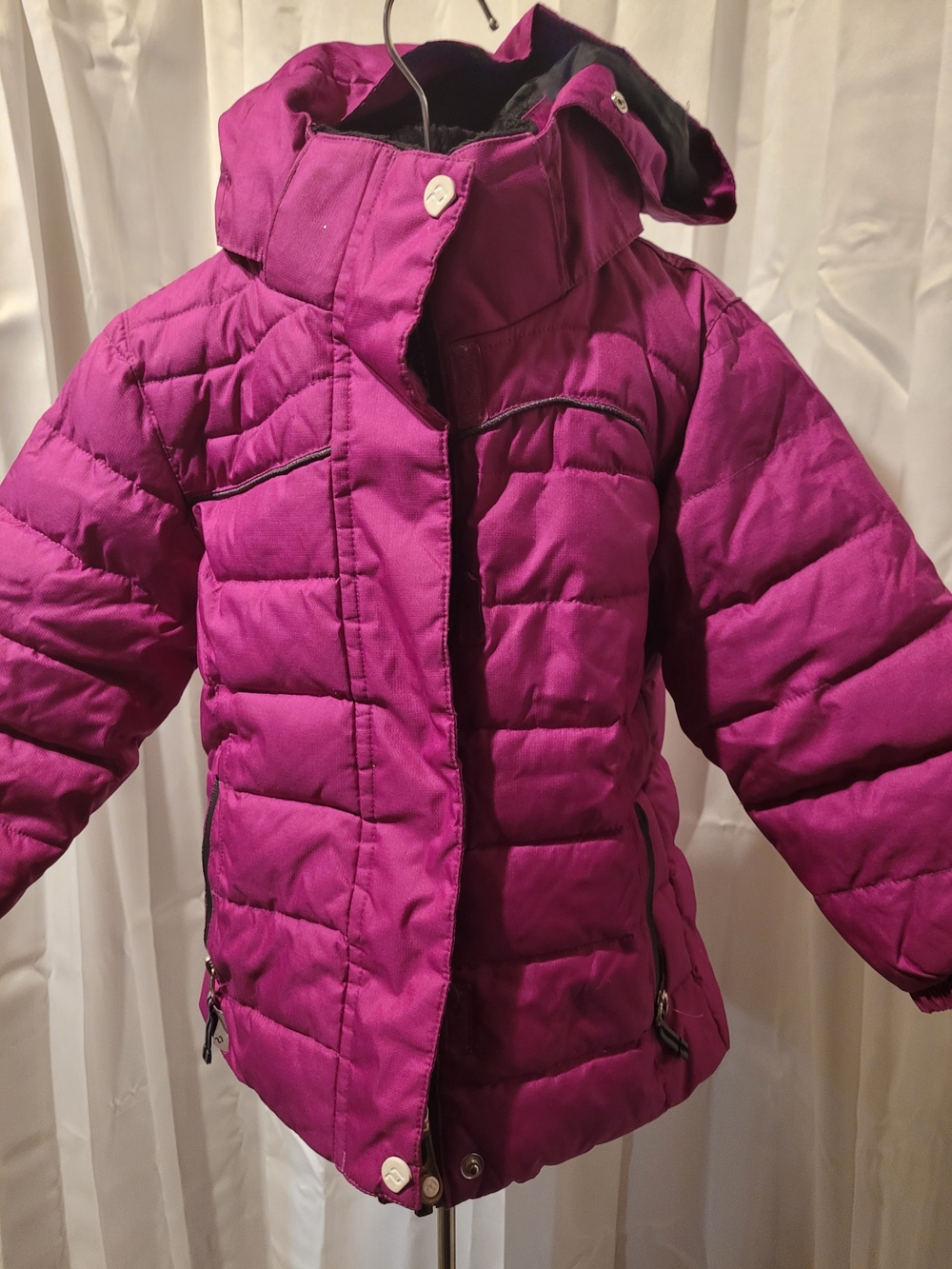 Kids Puffer Jacket in Bright Magenta